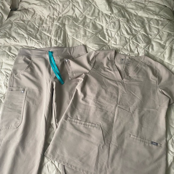 Figs Other - Beige Figs Scrub Set